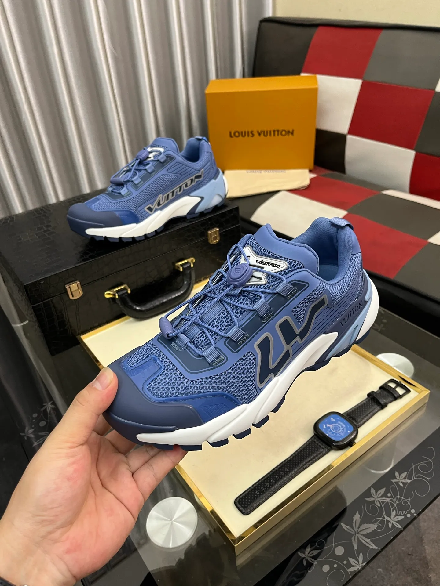 Men's shoes 💰780⌚️⌚️Top version [LOUIS VUITTON] Couple 🧑‍🤝‍🧑 Craftsman style Counter series (original order) New style 🍀LV Louis Vuitton - Top version LV classic high-top trendy shoes! Made of imported original craft calfskin, original breathable lining, and original wear-resistant, lightweight, high-end TPU outsole! High quality products! Code number: 36-457️⃣Colors available